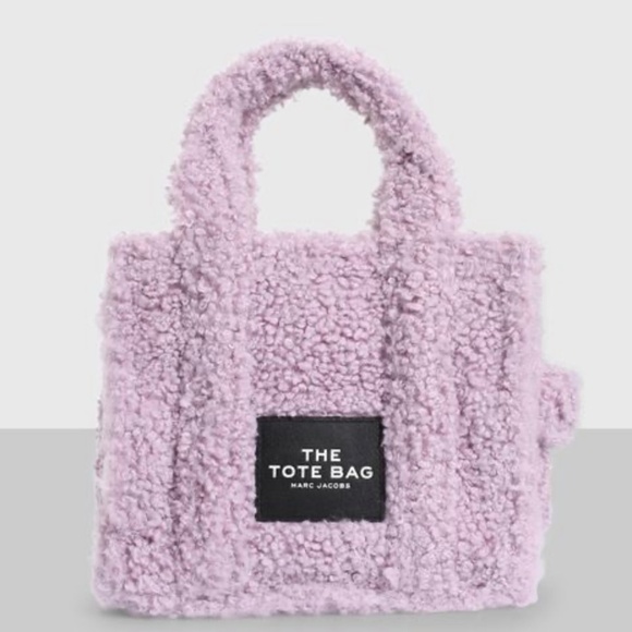 Marc Jacobs Women's Medium Teddy Tote Bag in Arctic Dust/purple handbag fleece - Picture 1 of 12